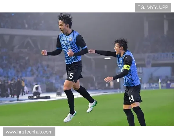 马尔西尼奥半场中柱运气欠佳广岛三箭与川崎前锋暂时互交白卷